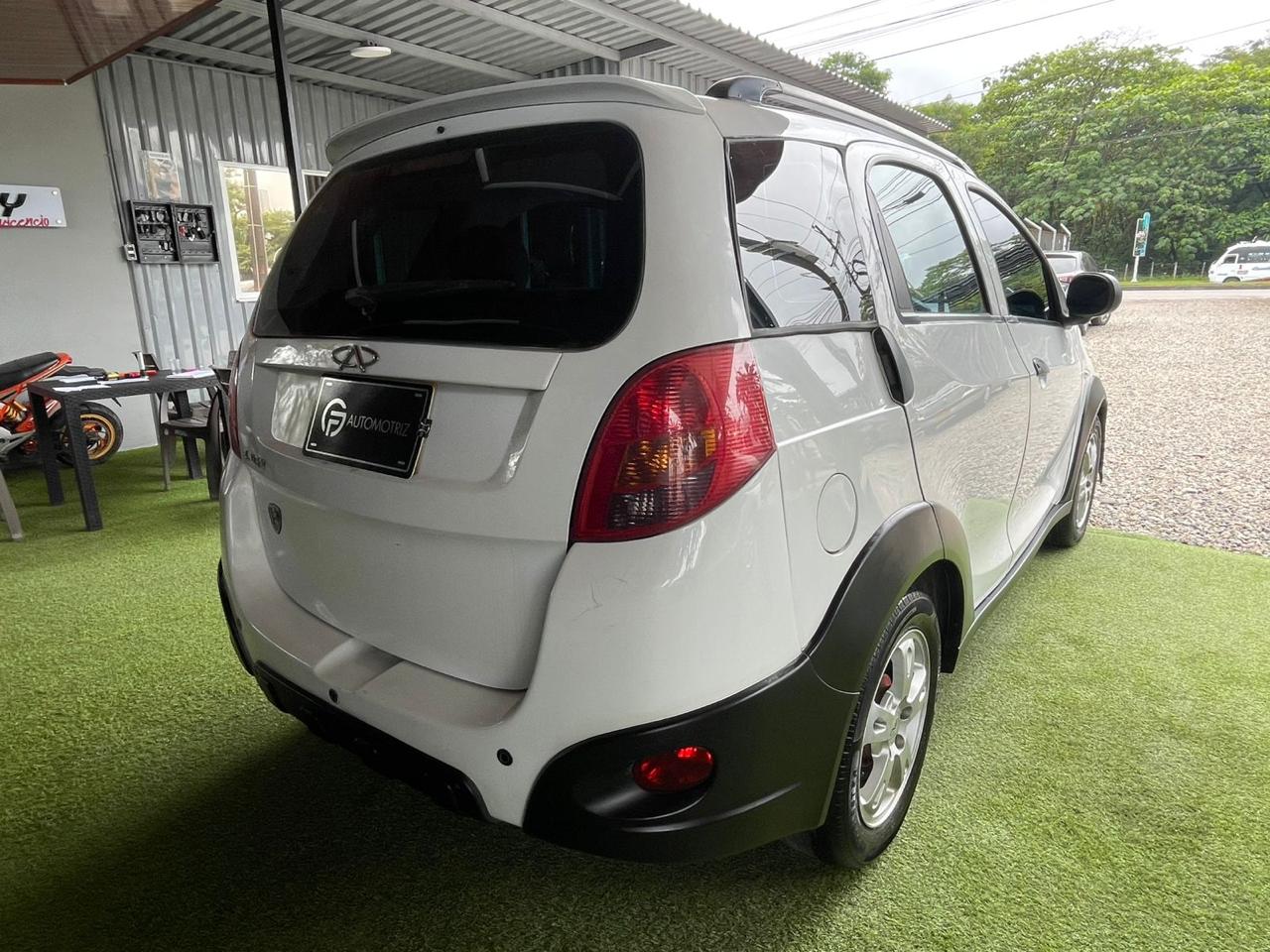 CHERY XCROSS 2015