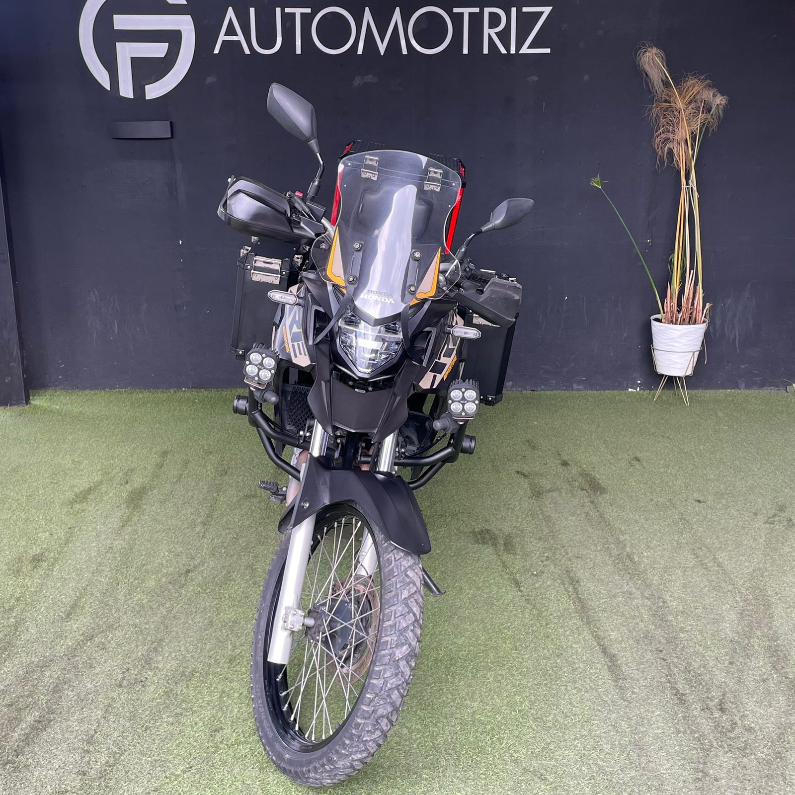 HONDA XRE 300 2023