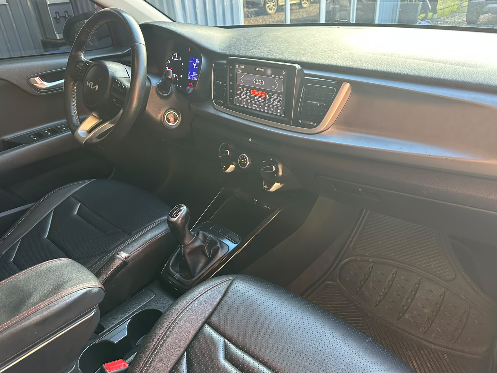 KIA RIO 2024