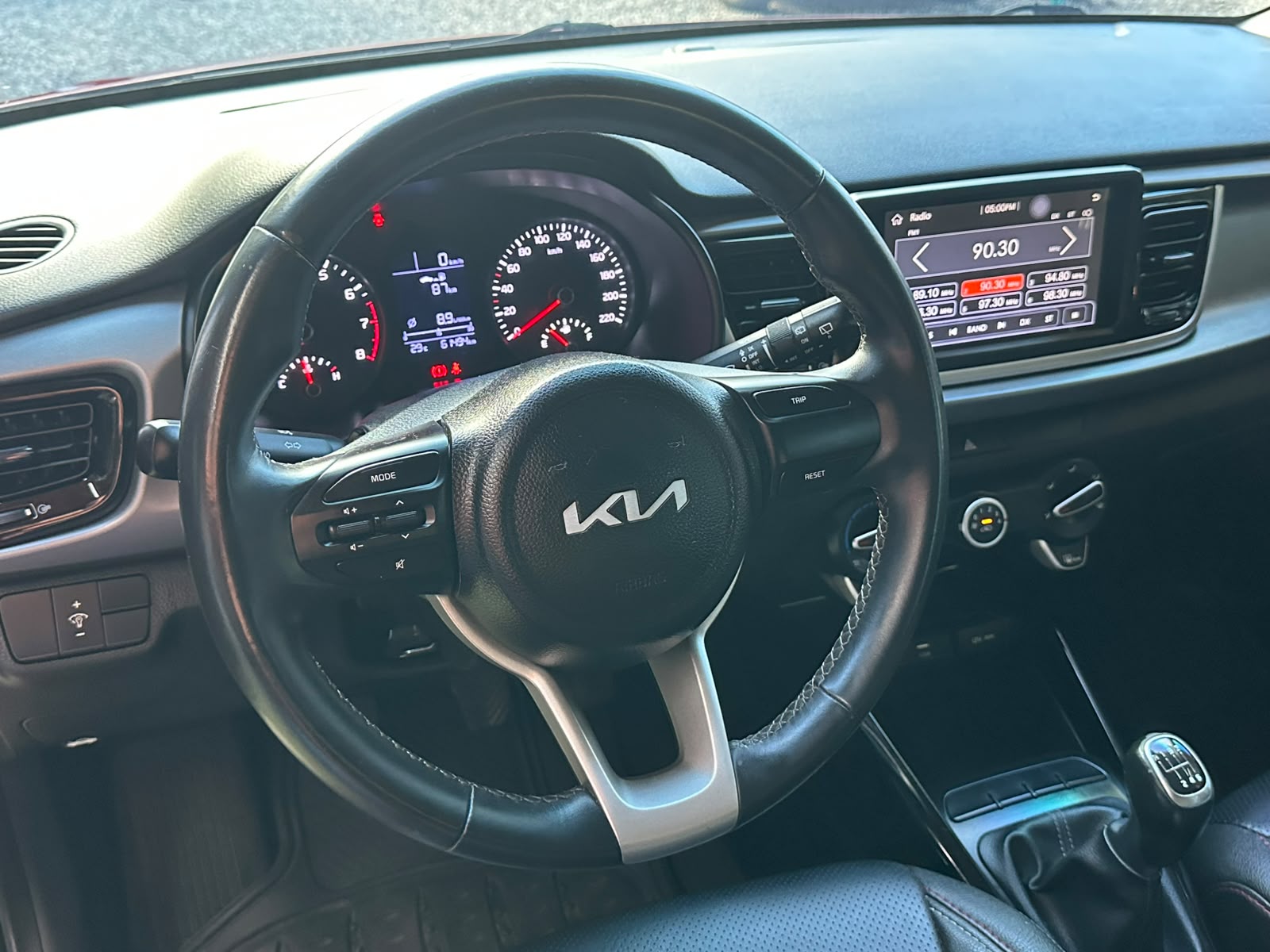 KIA RIO 2024