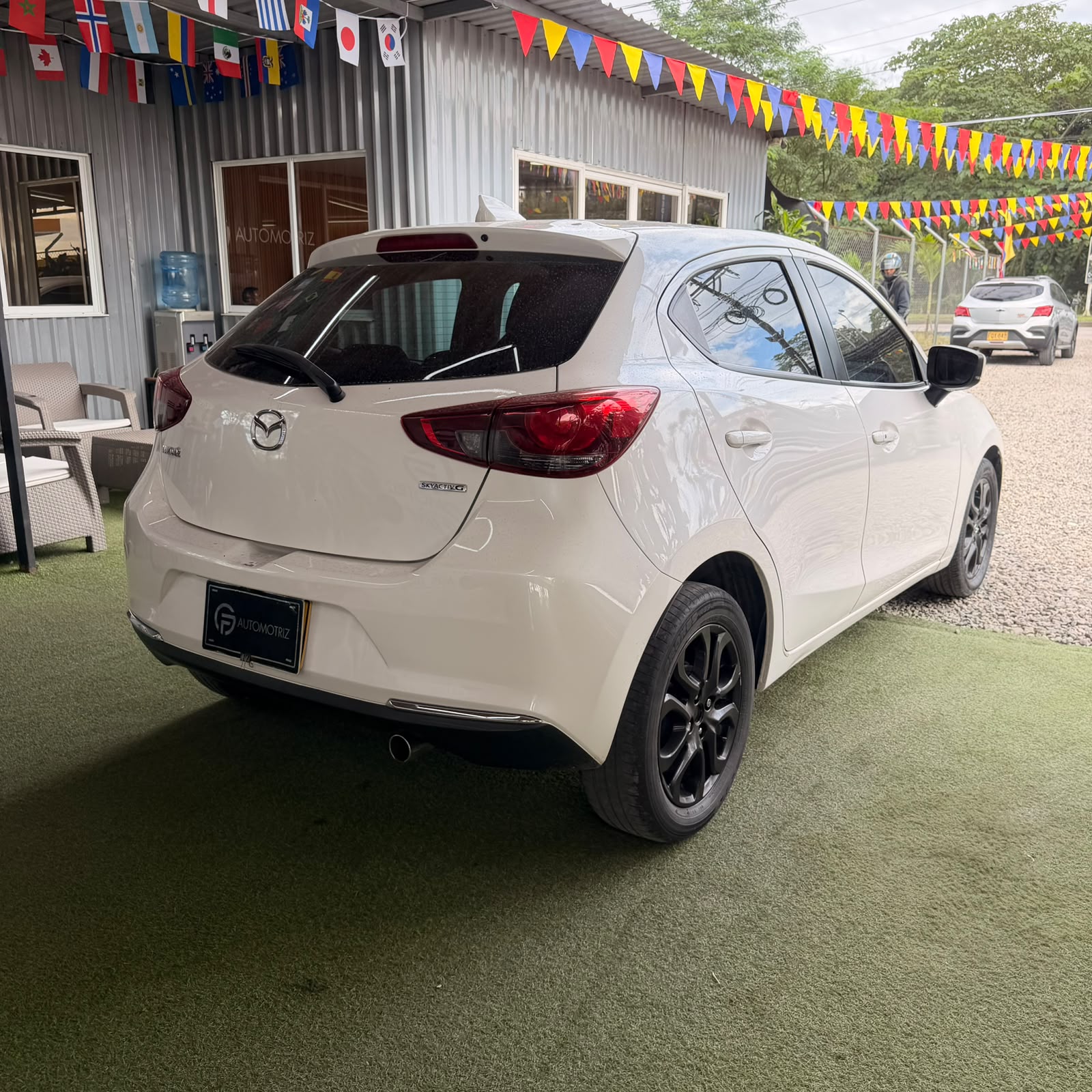 MAZDA 2 2021
