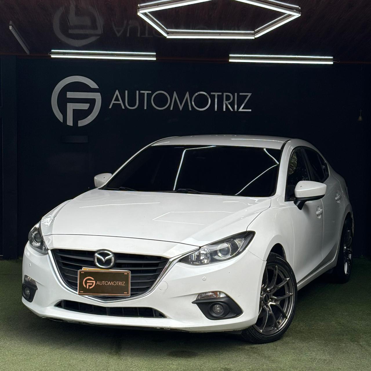 MAZDA 3 2017