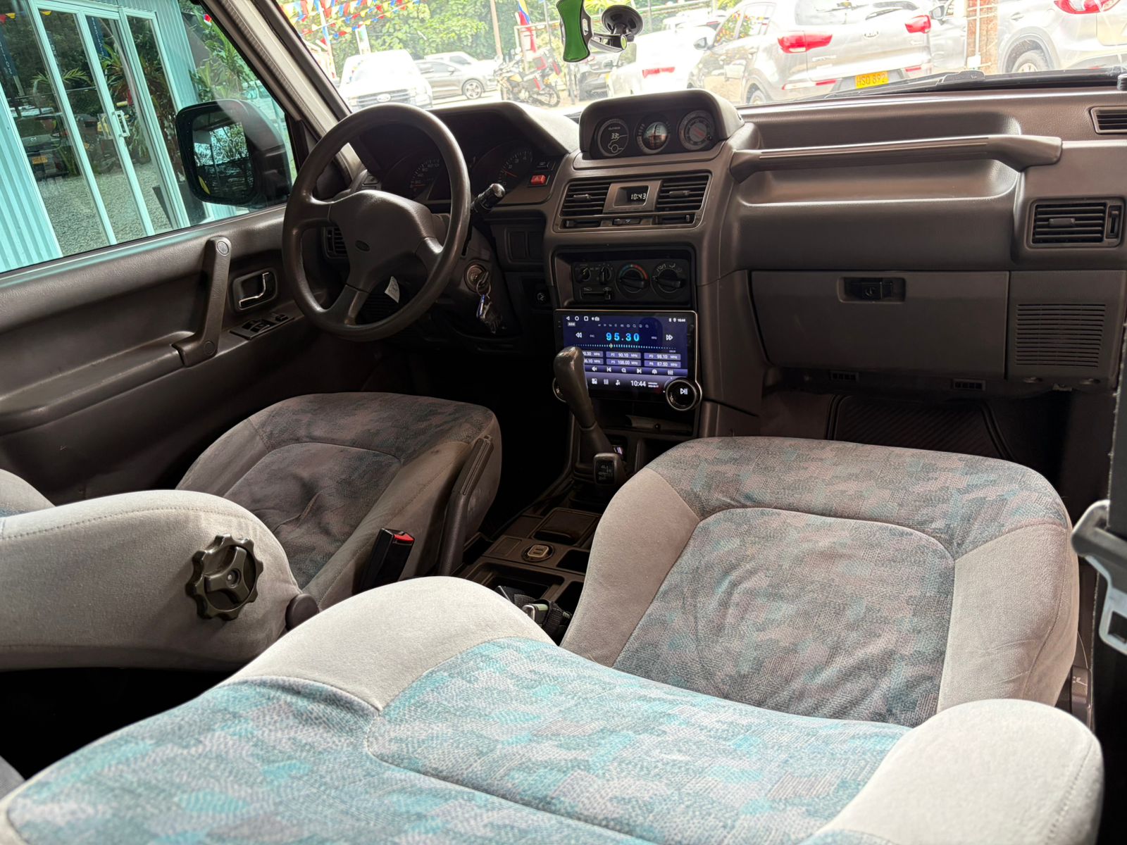 MITSUBISHI MONTERO 2005