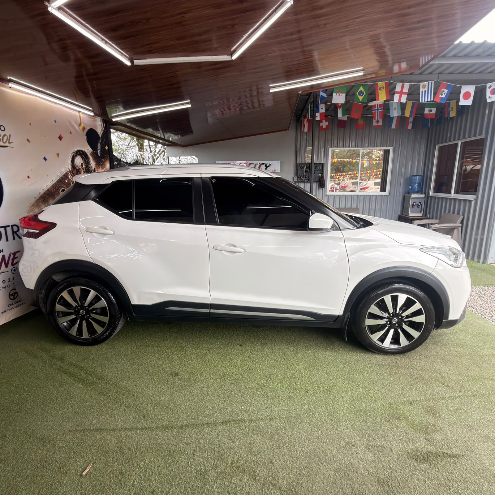 NISSAN KICKS 2021