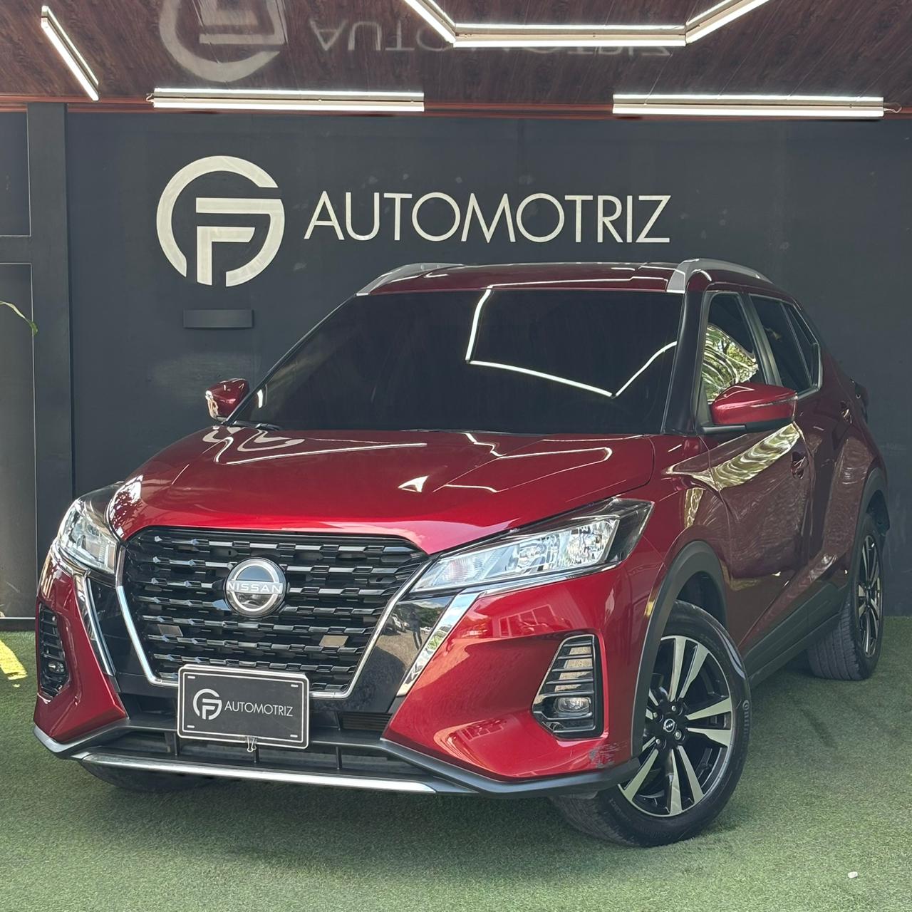 NISSAN KICKS 2025
