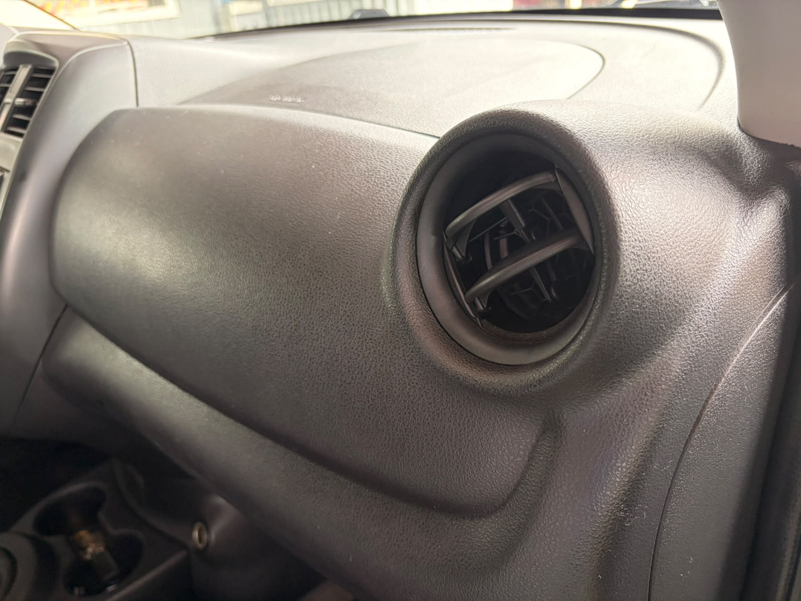 NISSAN VERSA 2017