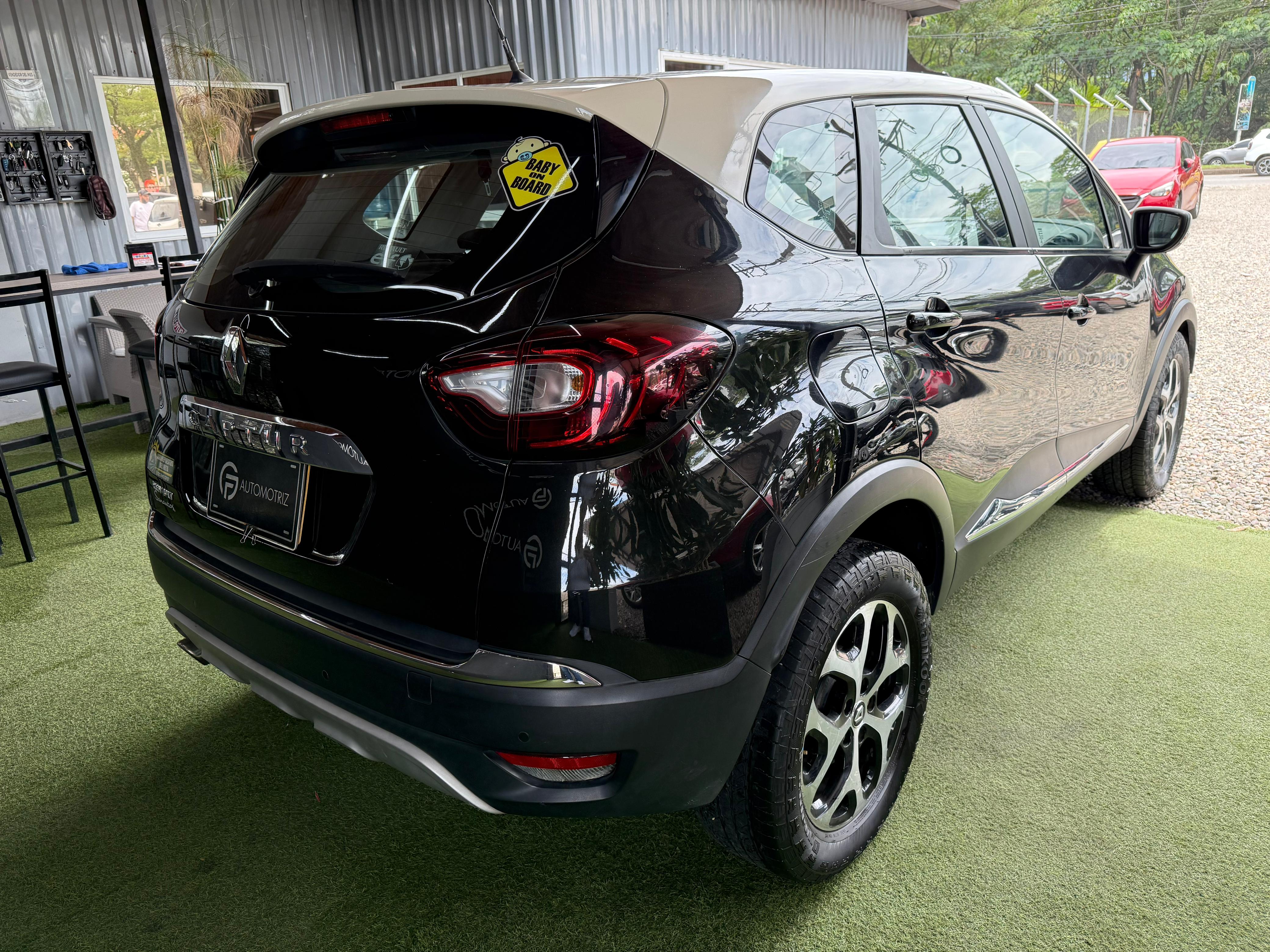 RENAULT CAPTUR 2018