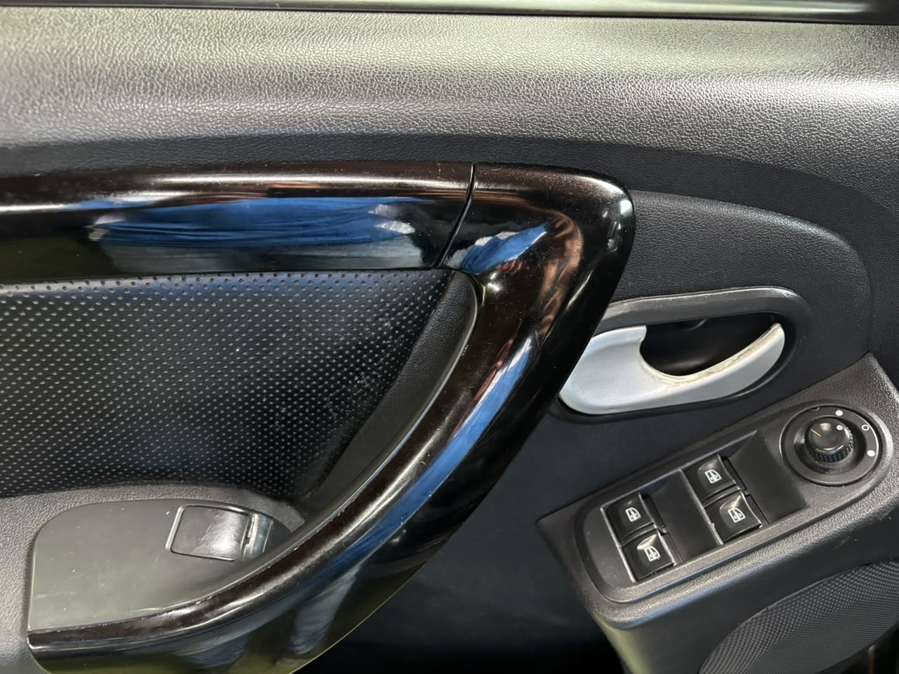 RENAULT DUSTER 2018