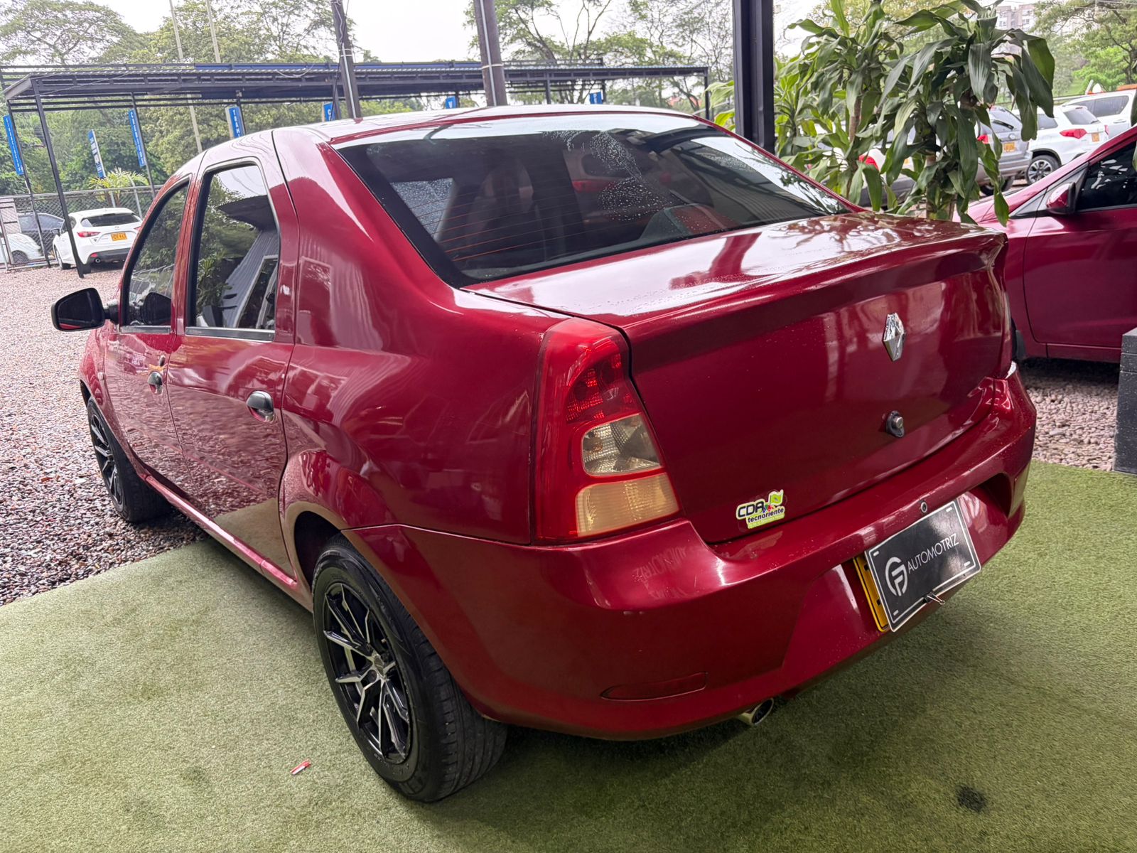 RENAULT LOGAN 2016