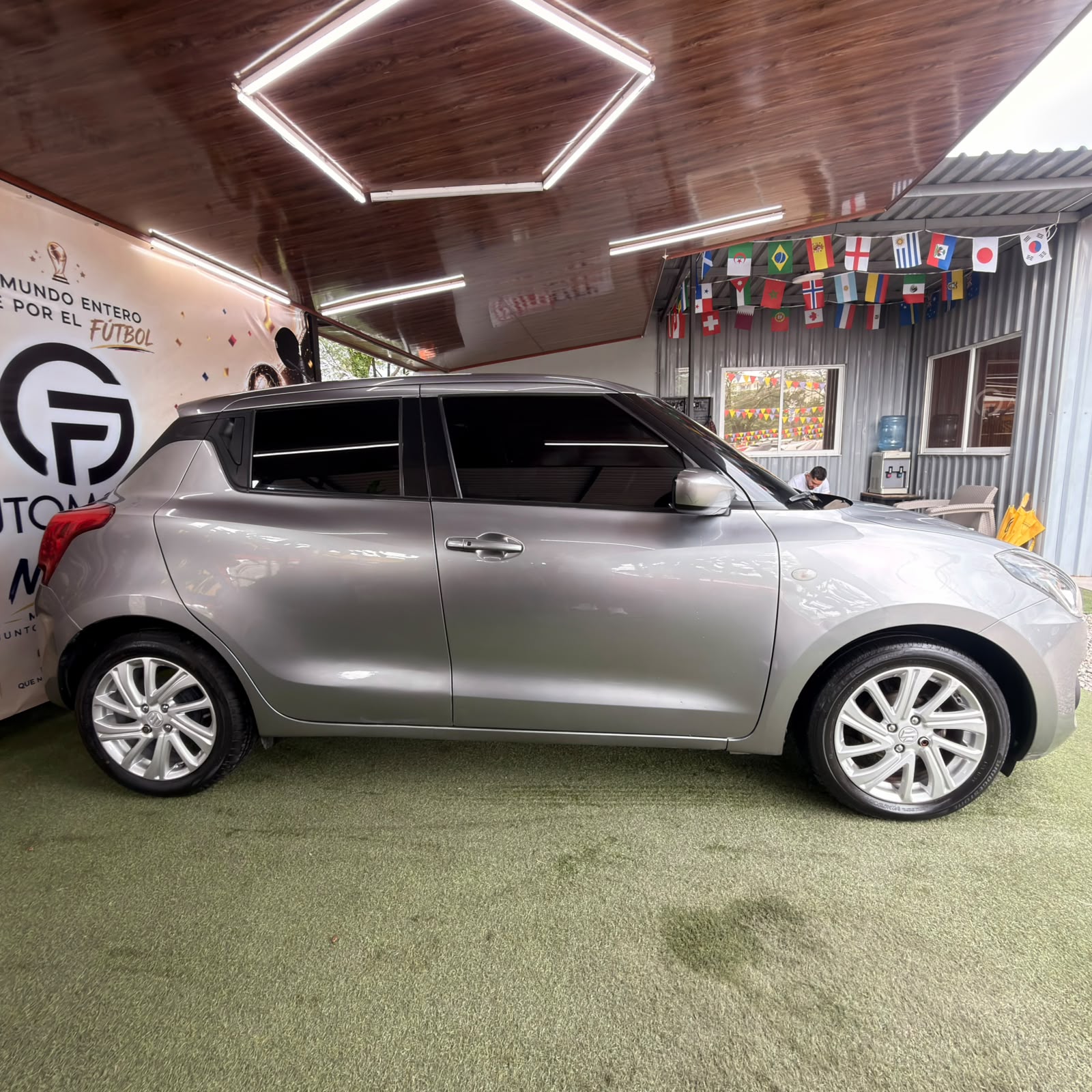 SUZUKI SWIFT 2023