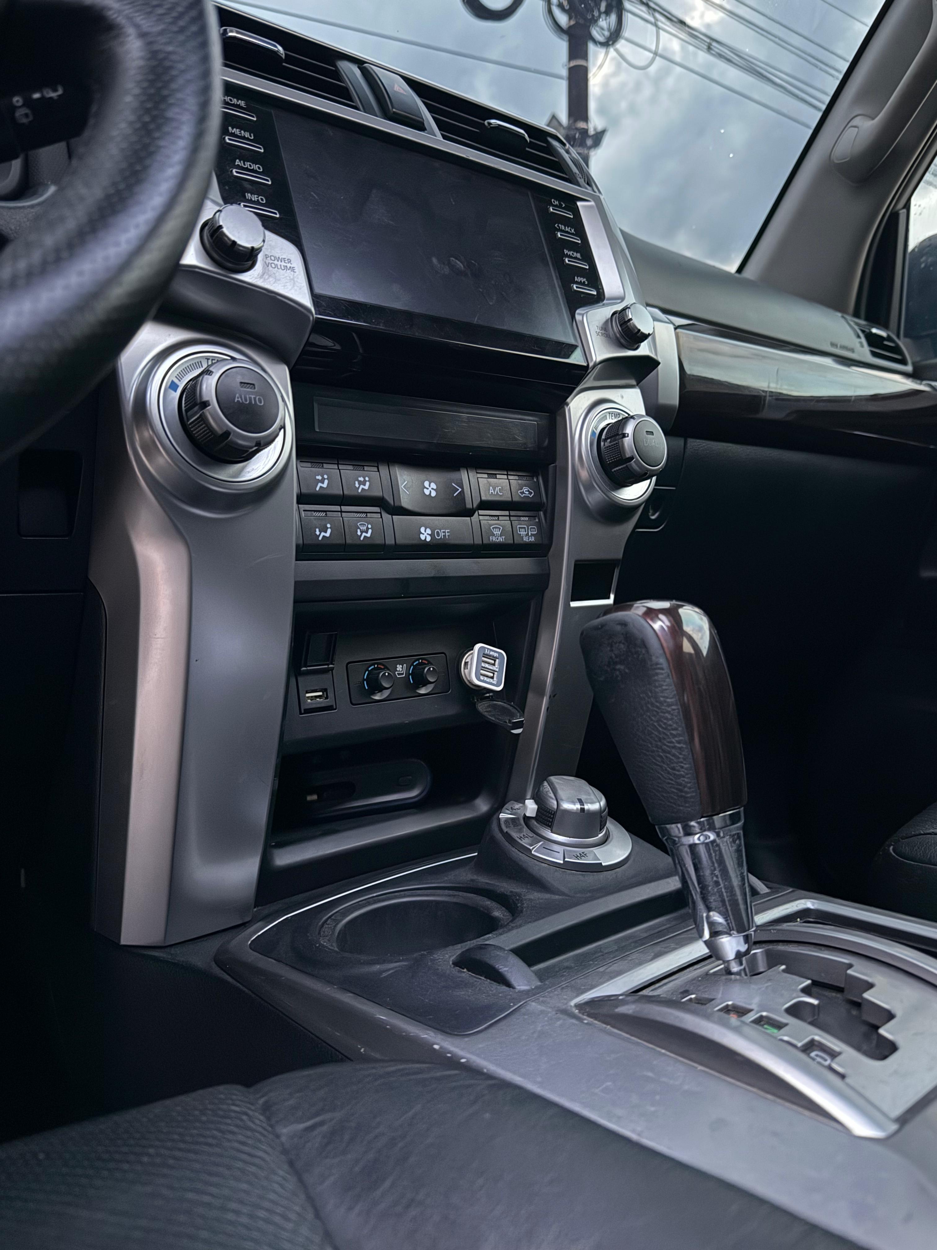 TOYOTA 4RUNNER 2022