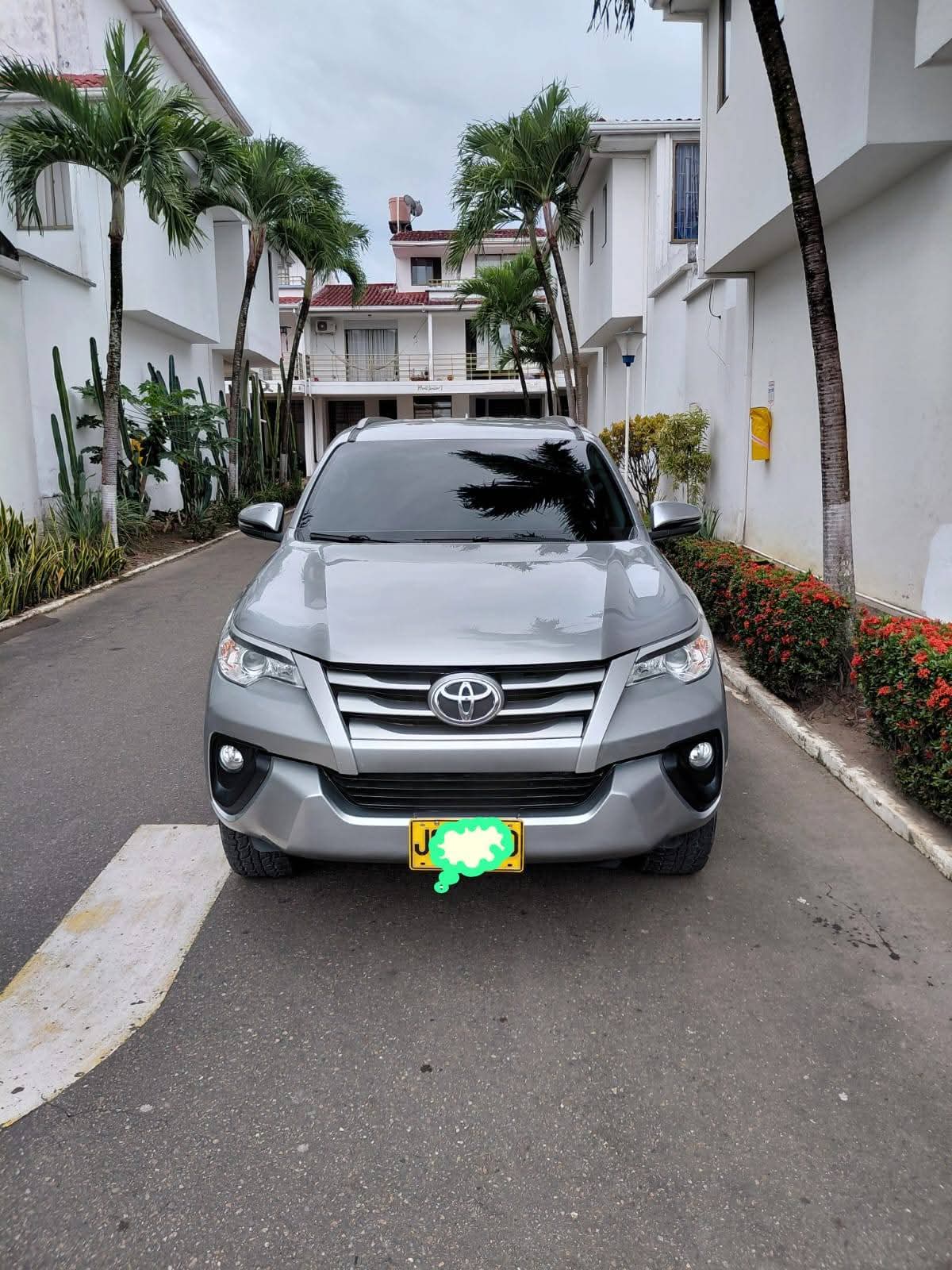 TOYOTA FORTUNER 2020