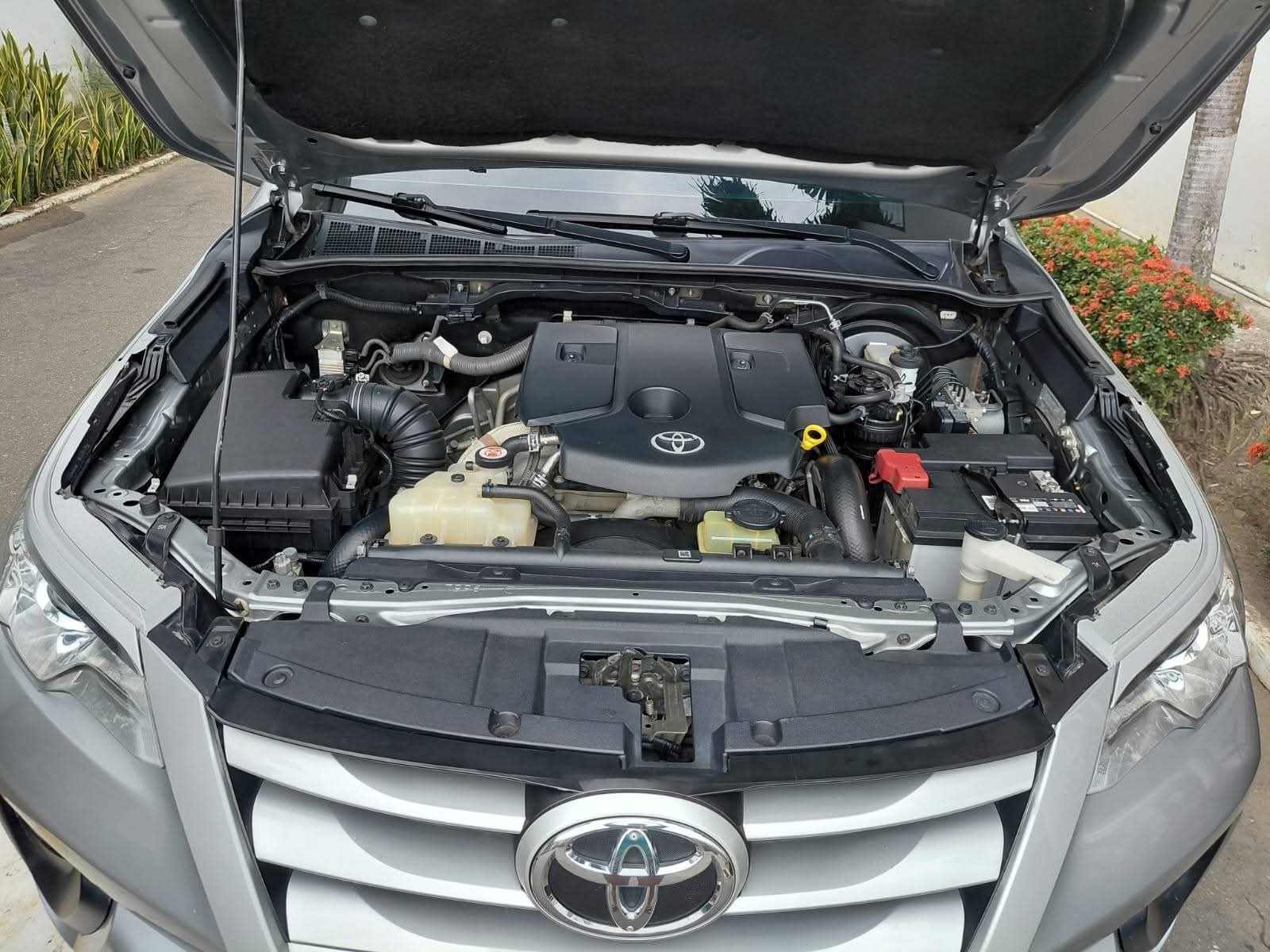 TOYOTA FORTUNER 2020