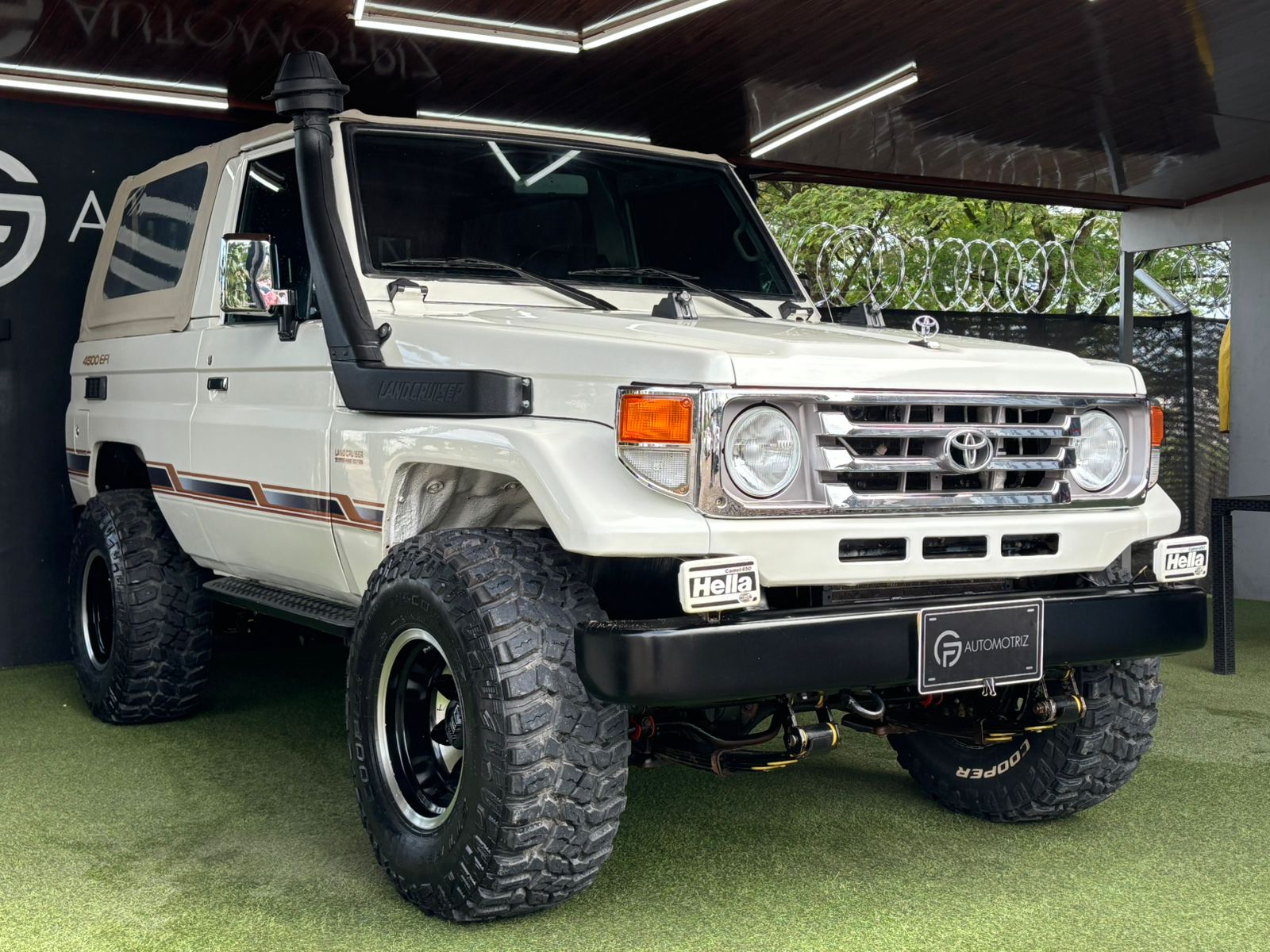 TOYOTA LAND CRUISER 1996