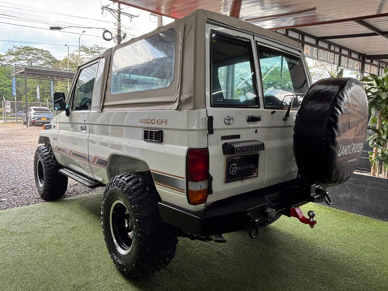 TOYOTA LAND CRUISER 1996