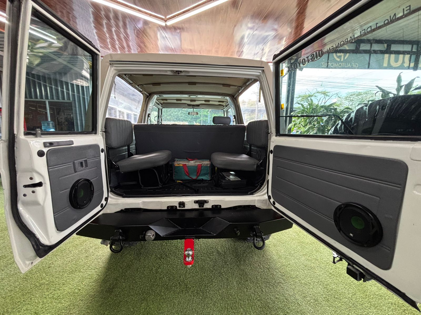 TOYOTA LAND CRUISER 1996