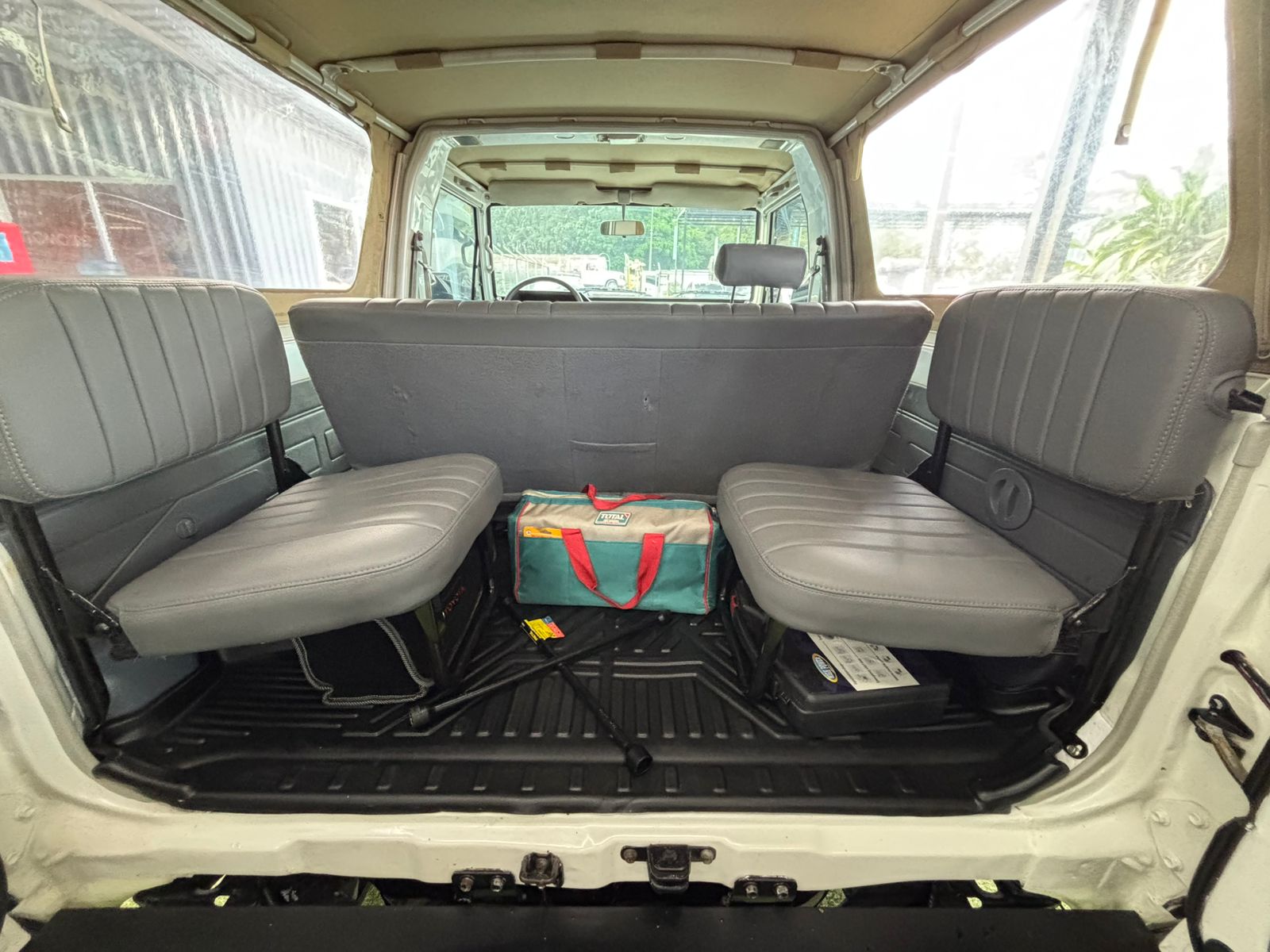 TOYOTA LAND CRUISER 1996