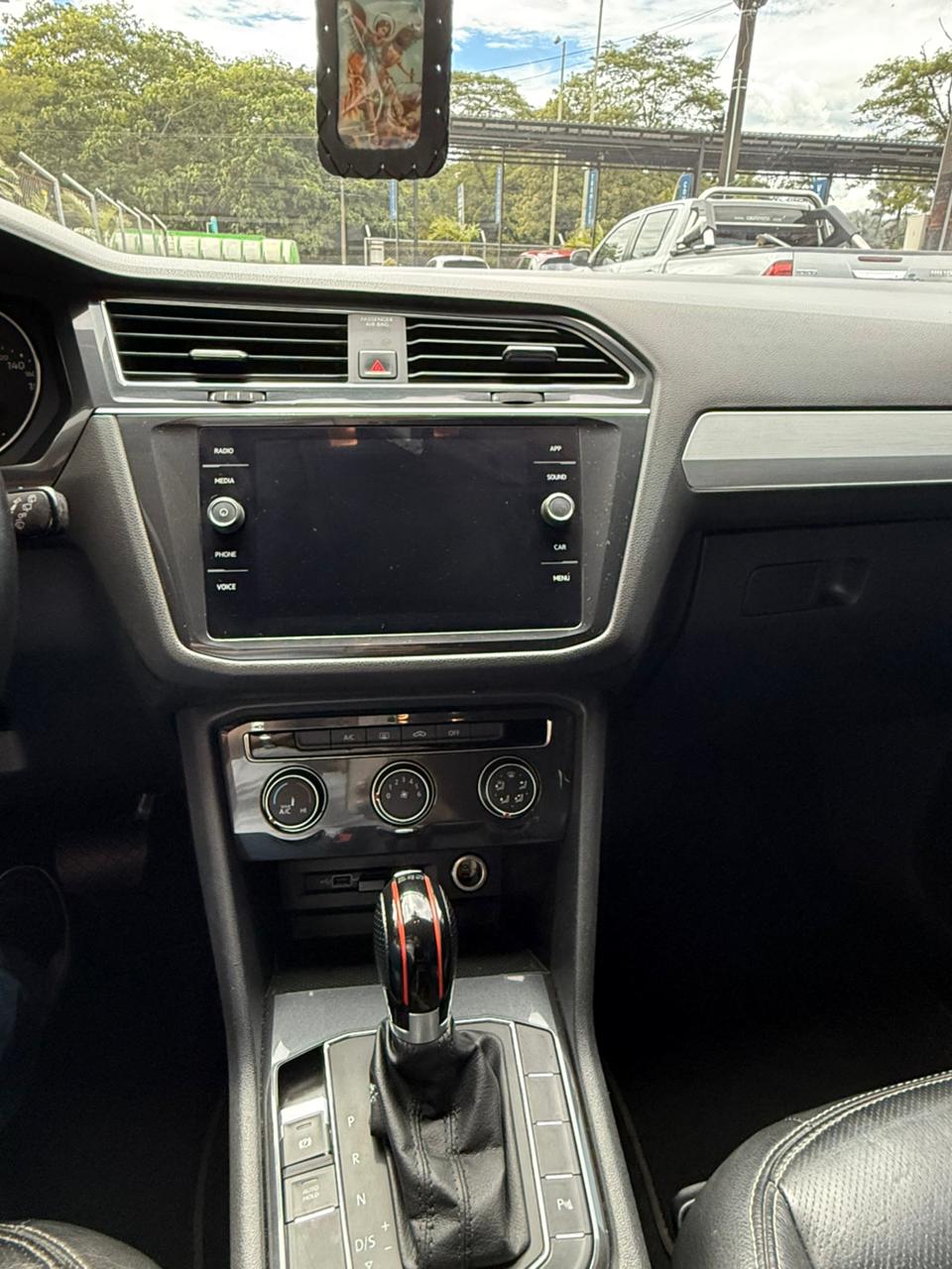 VOLKSWAGEN TIGUAN 2019