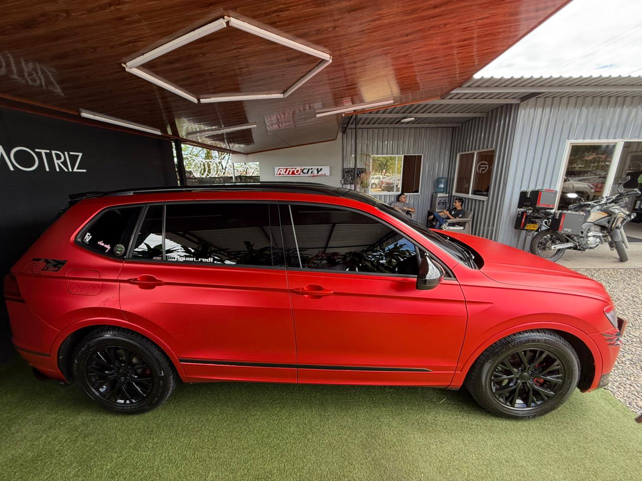 VOLKSWAGEN TIGUAN 2019